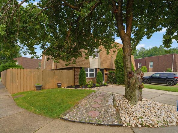 9807 Cowden Street, Philadelphia PA 19115