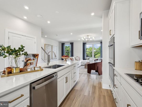 13166 Arches Road, Herndon VA 20170