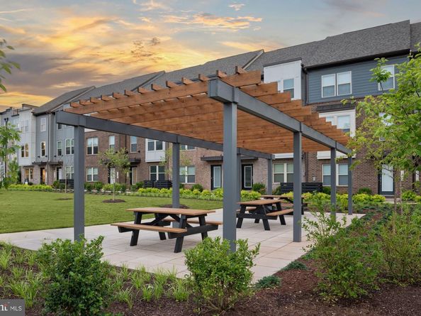 13166 Arches Road, Herndon VA 20170