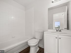 801 Hr Drive SE, Washington DC 20032