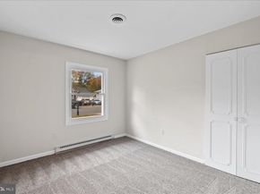 314 E Staunton Avenue E, Sterling VA 20164