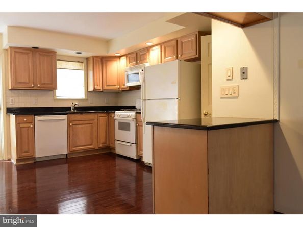 902 Johnston Street, Philadelphia PA 19148