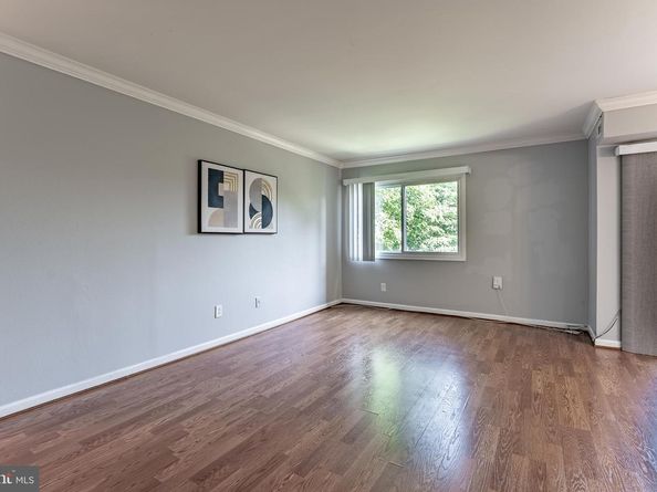 2908 Kings Chapel Road 03/12, Falls Church VA 22042