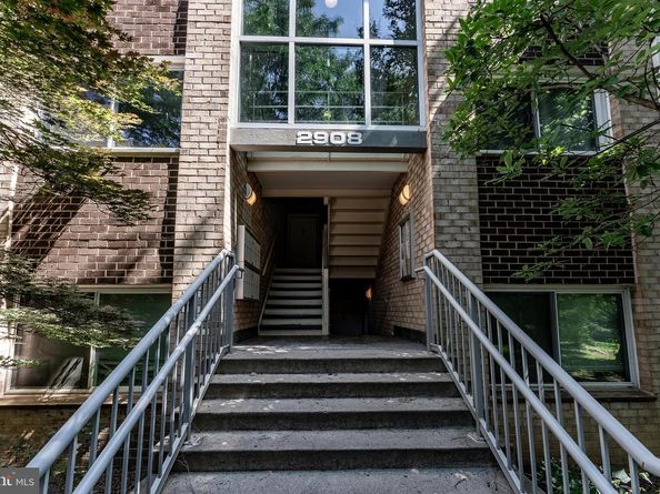 2908 Kings Chapel Road 03/12, Falls Church VA 22042