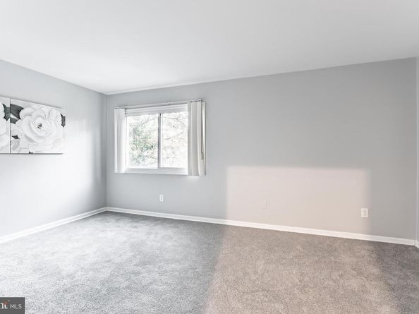 2908 Kings Chapel Road 03/12, Falls Church VA 22042