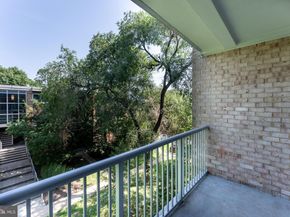 2908 Kings Chapel Road 03/12, Falls Church VA 22042