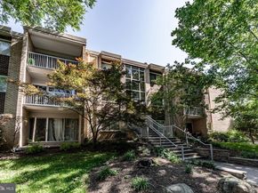 2908 Kings Chapel Road 03/12, Falls Church VA 22042