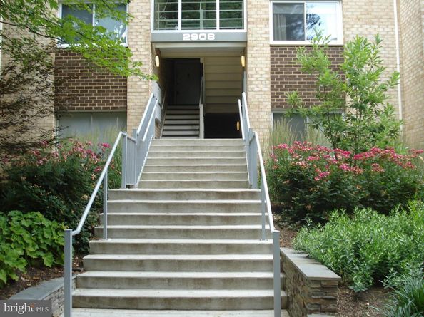 2908 Kings Chapel Road 03/12, Falls Church VA 22042