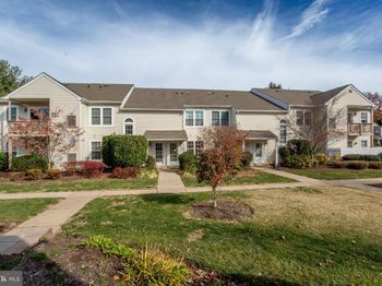 10014 Beacon Hill Drive