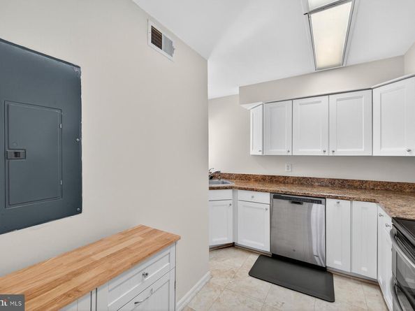 2907 S Woodley Street C, Arlington VA 22206