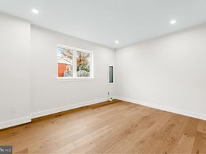 717 Stelwood Road, Philadelphia PA 19115