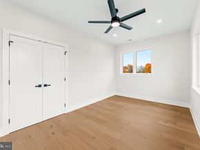 717 Stelwood Road, Philadelphia PA 19115