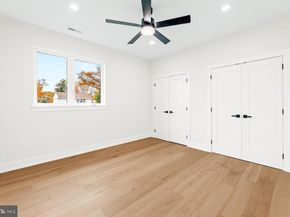 717 Stelwood Road, Philadelphia PA 19115