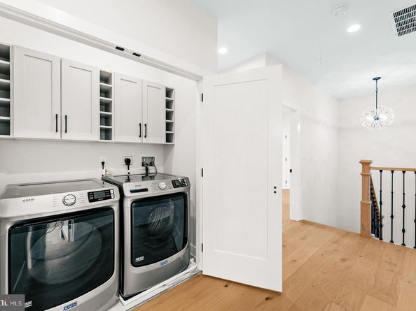 717 Stelwood Road, Philadelphia PA 19115