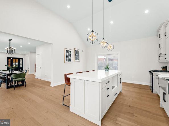 717 Stelwood Road, Philadelphia PA 19115