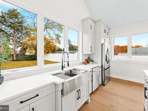 717 Stelwood Road, Philadelphia PA 19115