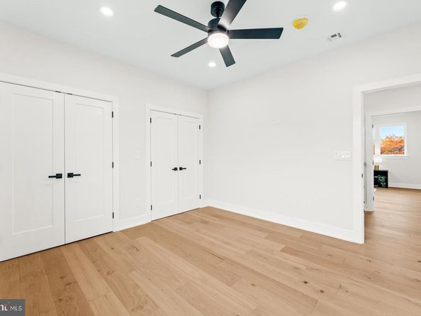 717 Stelwood Road, Philadelphia PA 19115