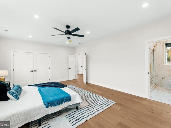 717 Stelwood Road, Philadelphia PA 19115