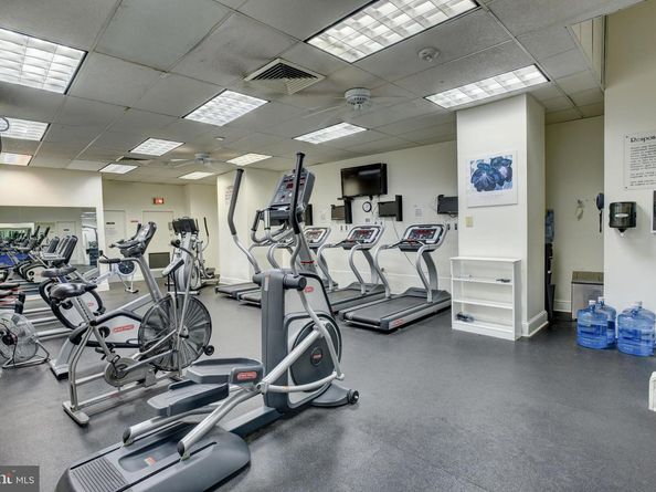 4201 Cathedral Avenue NW 1016W, Washington DC 20016