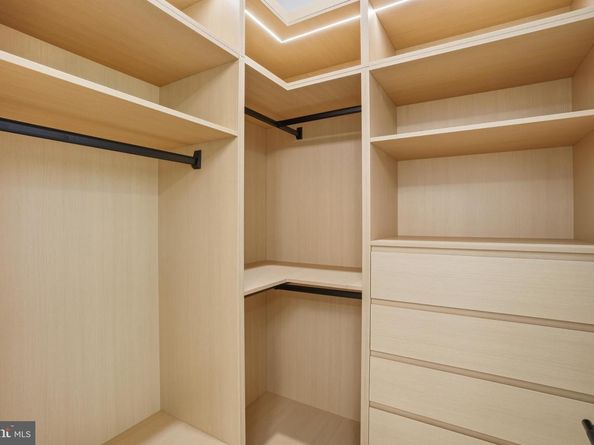 9408 Old Courthouse Road, Vienna VA 22182