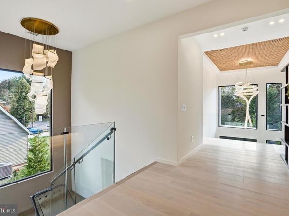 9408 Old Courthouse Road, Vienna VA 22182