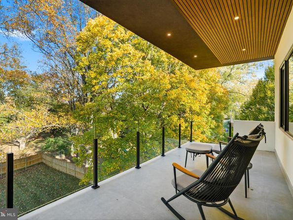 9408 Old Courthouse Road, Vienna VA 22182