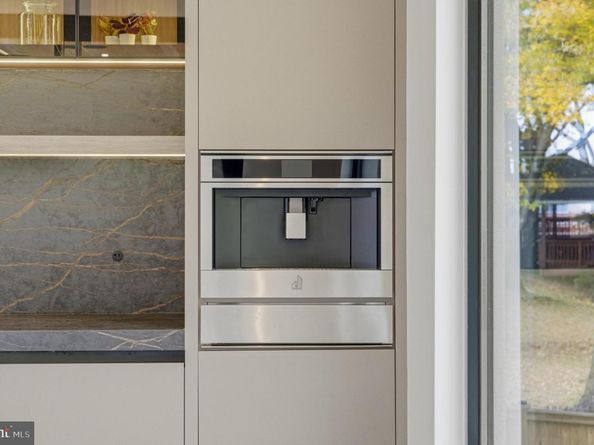 9408 Old Courthouse Road, Vienna VA 22182