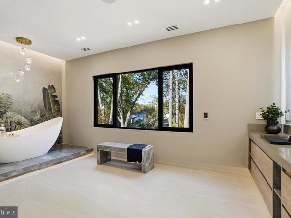 9408 Old Courthouse Road, Vienna VA 22182