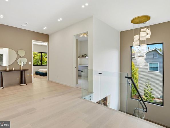 9408 Old Courthouse Road, Vienna VA 22182