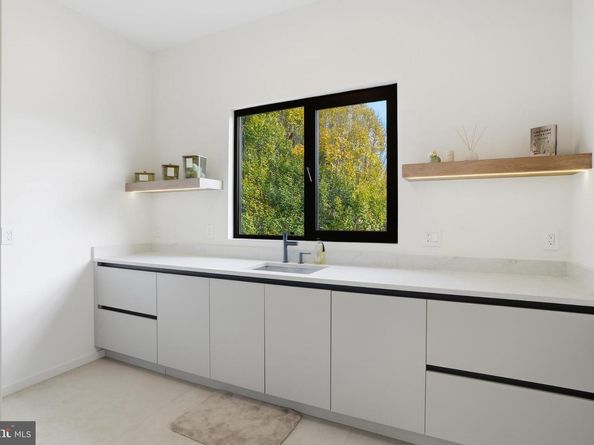 9408 Old Courthouse Road, Vienna VA 22182