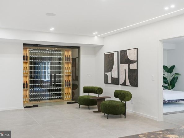 9408 Old Courthouse Road, Vienna VA 22182