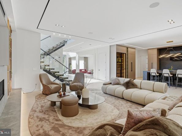 9408 Old Courthouse Road, Vienna VA 22182