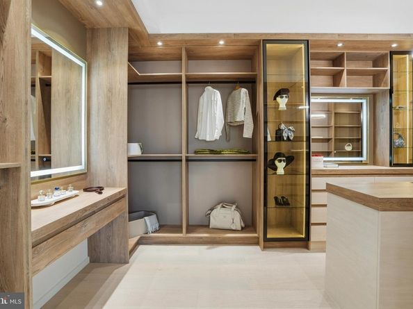 9408 Old Courthouse Road, Vienna VA 22182