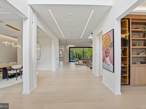 9408 Old Courthouse Road, Vienna VA 22182