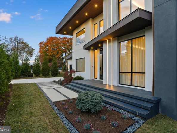 9408 Old Courthouse Road, Vienna VA 22182