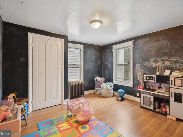 24 Good Street, Philadelphia PA 19119