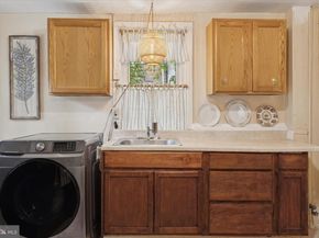 24 Good Street, Philadelphia PA 19119