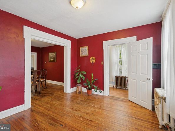 24 Good Street, Philadelphia PA 19119