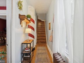 24 Good Street, Philadelphia PA 19119