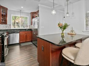 4141 S Four Mile Run Drive 201, Arlington VA 22204