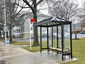 4141 S Four Mile Run Drive 201, Arlington VA 22204