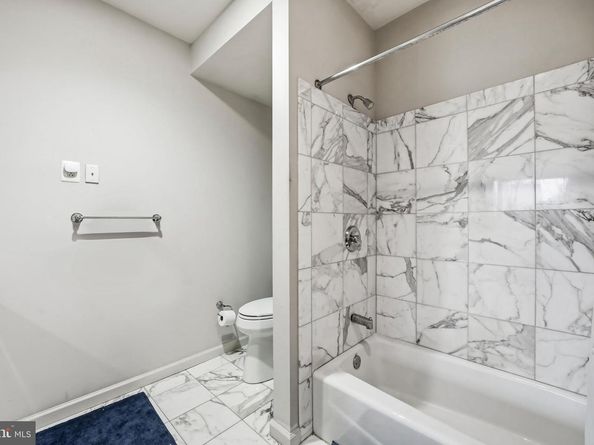 201 N 8TH Street 408, Philadelphia PA 19106