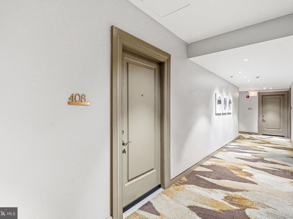 201 N 8TH Street 408, Philadelphia PA 19106