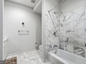 201 N 8TH Street 408, Philadelphia PA 19106