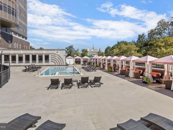 201 N 8TH Street 408, Philadelphia PA 19106