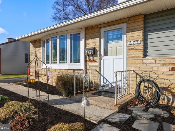 673 Trenton Road, Fairless Hills PA 19030