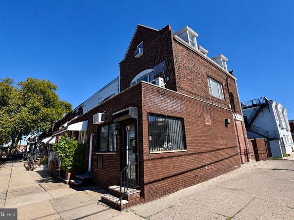 2747 S 7TH Street, Philadelphia PA 19148