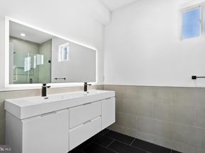 516 Pierce Street, Philadelphia PA 19148