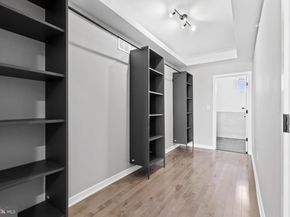 516 Pierce Street, Philadelphia PA 19148