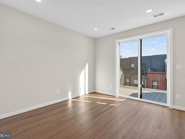 143 Shannon Mews, Alexandria VA 22304